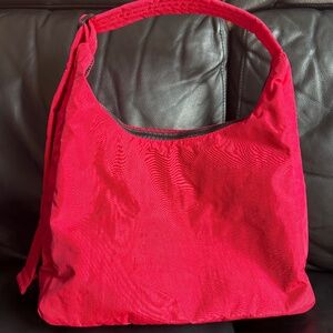 BAGGU candy apple nylon shoulder bag